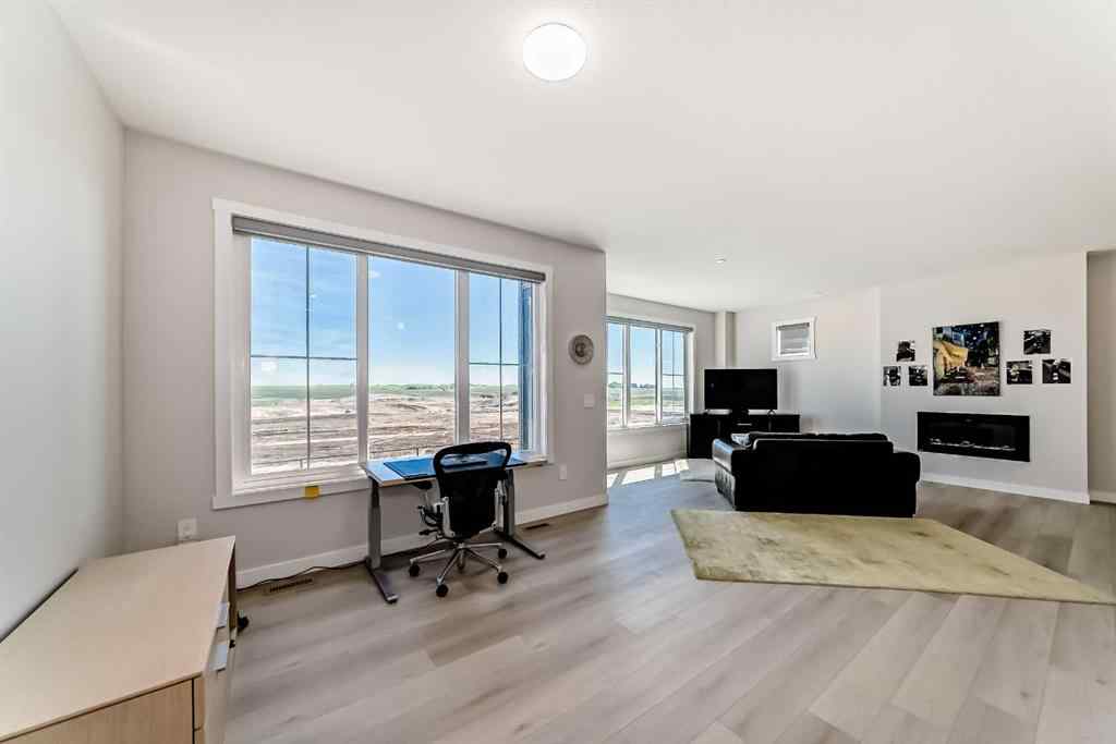 MLS® A2226594 - 816 Edgefield Street  in Edgefield Strathmore, Residential