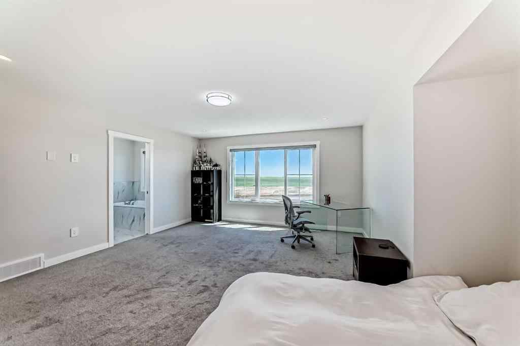 MLS® A2226594 - 816 Edgefield Street  in Edgefield Strathmore, Residential