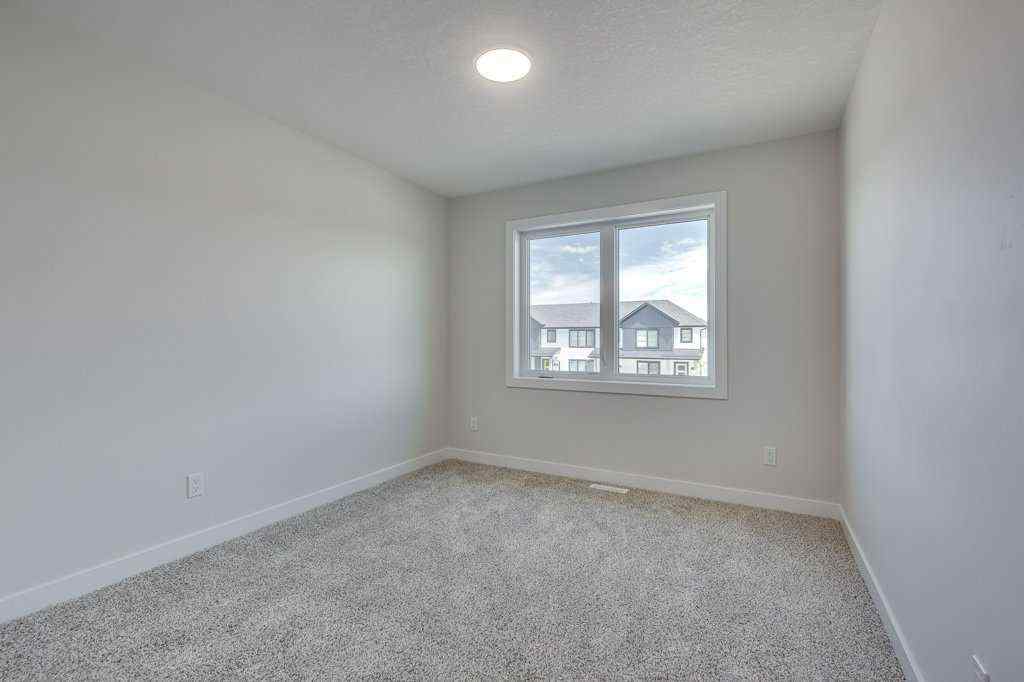 MLS® A2226605 - 117 Crestview Boulevard  in Crestview Sylvan Lake, Residential