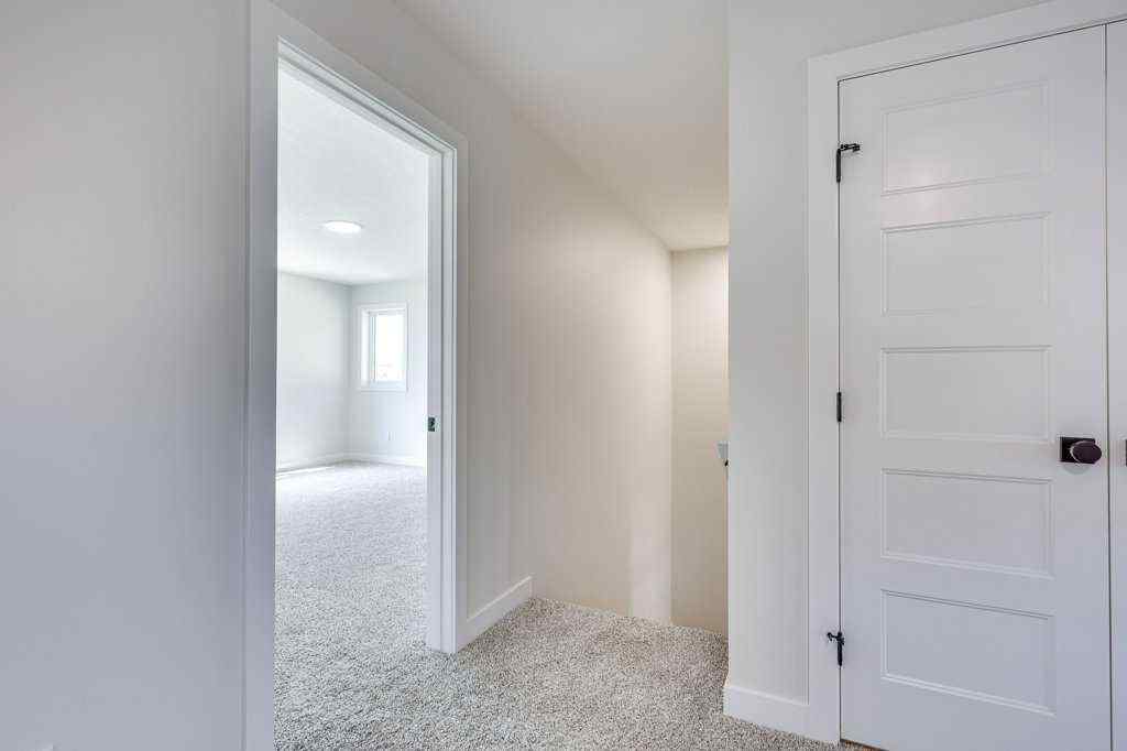 MLS® A2226605 - 117 Crestview Boulevard  in Crestview Sylvan Lake, Residential