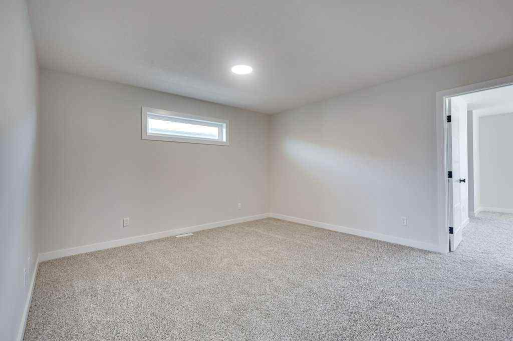MLS® A2226605 - 117 Crestview Boulevard  in Crestview Sylvan Lake, Residential