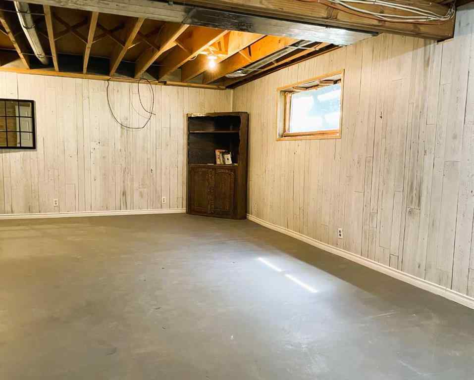 MLS® A2226612 - 842070 Range Road 30   in NONE Rural Clear Hills County, Agri-Business