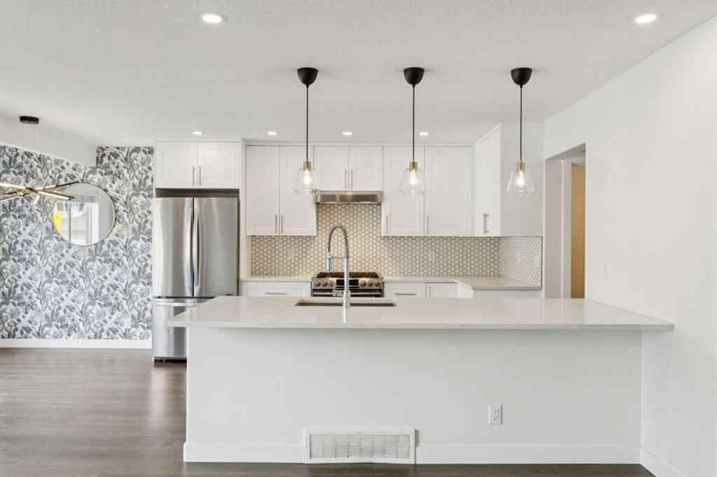 MLS® A2226632 - 2 Citadel Estates Heights NW in Citadel Calgary, Residential