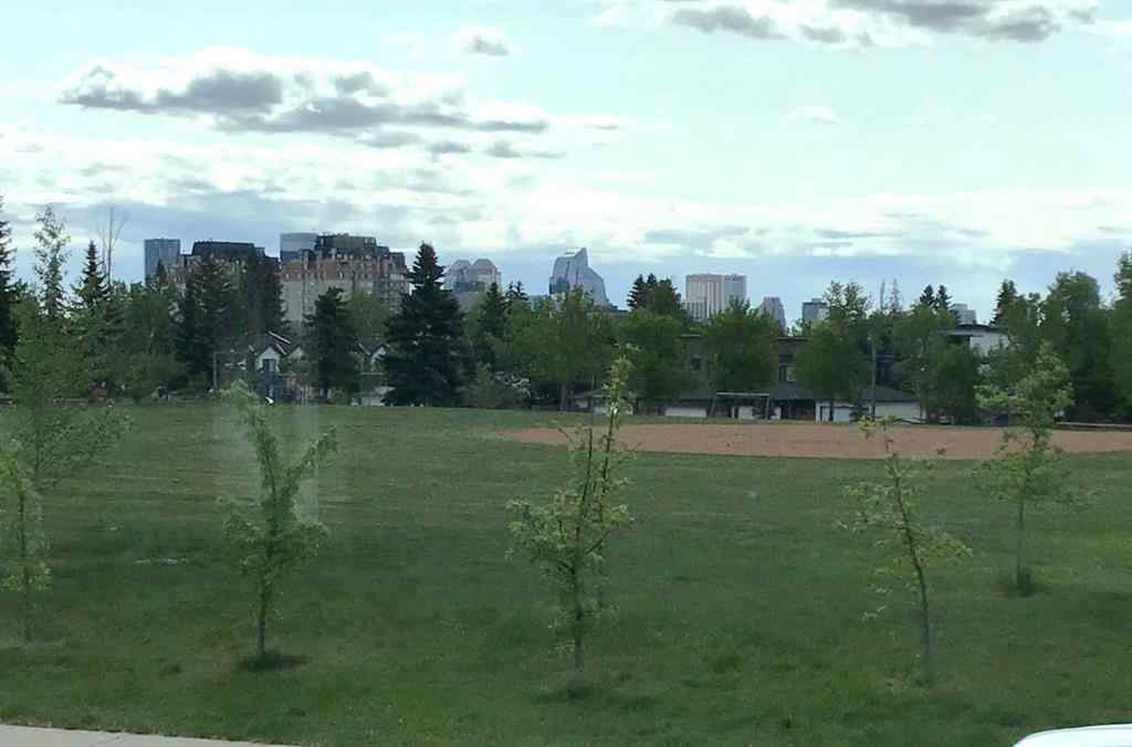 MLS® A2226753 - Unit #1-6 2208 20 Avenue NW in Banff Trail Calgary, Multi-Family