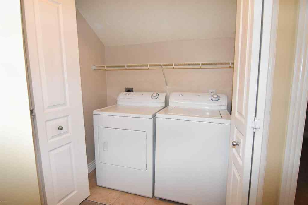 MLS® A2226842 - Unit #111 25 Glamis Green SW in Glamorgan Calgary, Residential