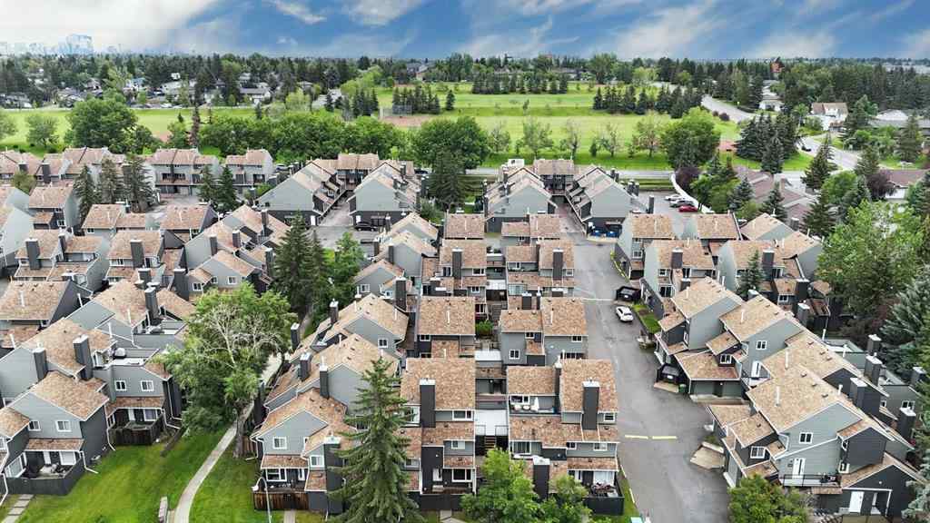 MLS® A2226842 - Unit #111 25 Glamis Green SW in Glamorgan Calgary, Residential