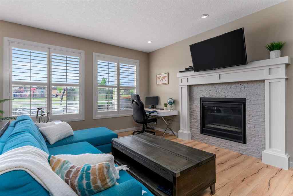 MLS® A2226843 - 220 Auburn Meadows Crescent SE in Auburn Bay Calgary, Residential
