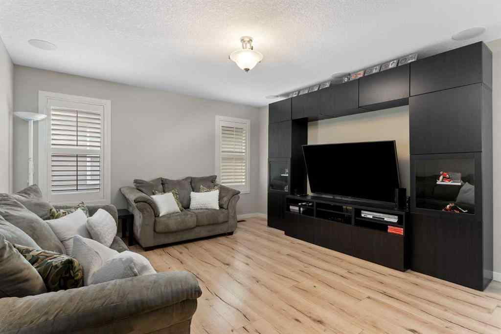 MLS® A2226843 - 220 Auburn Meadows Crescent SE in Auburn Bay Calgary, Residential
