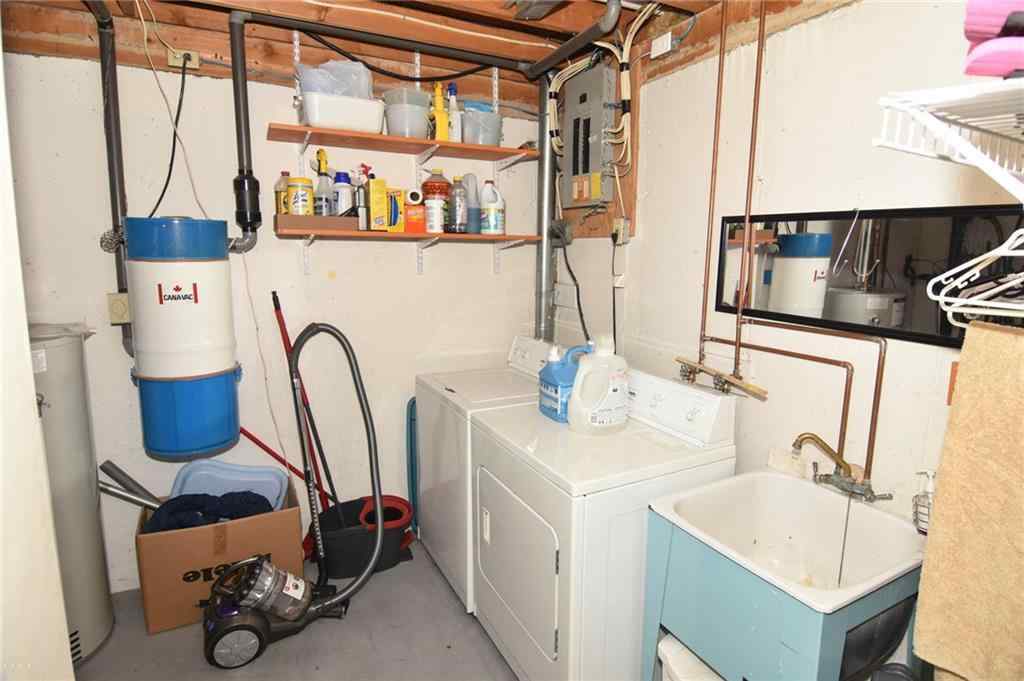 MLS® A2226849 - Unit #41 3302 50 Street NW in Varsity Calgary, Residential
