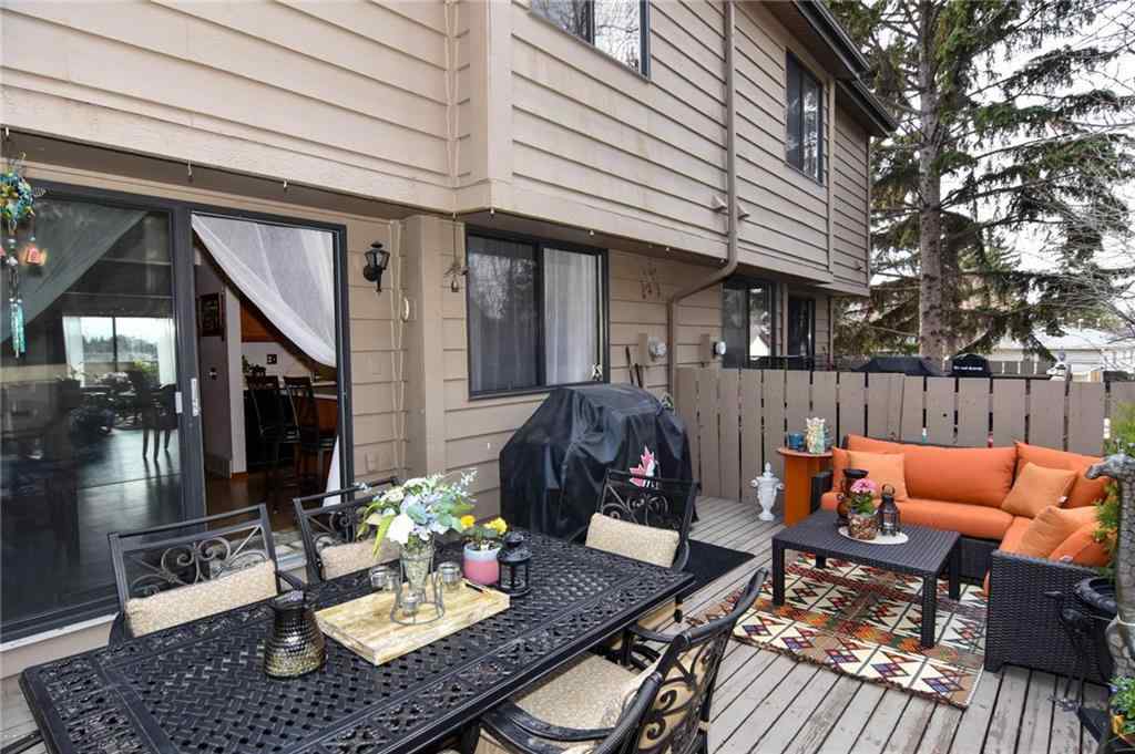 MLS® A2226849 - Unit #41 3302 50 Street NW in Varsity Calgary, Residential