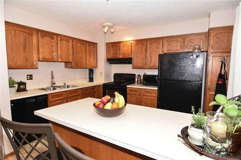 MLS® A2226849 - Unit #41 3302 50 Street NW in Varsity Calgary, Residential