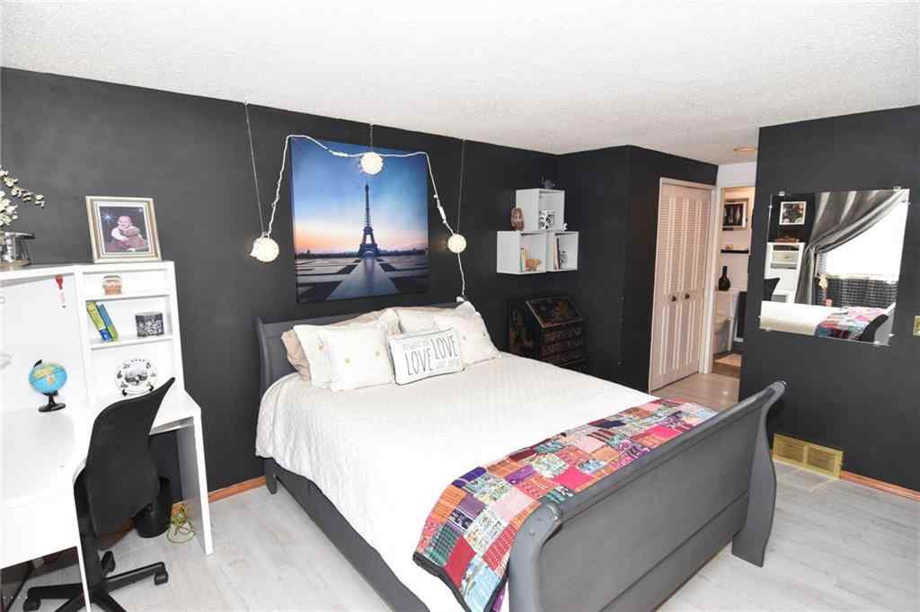 MLS® A2226849 - Unit #41 3302 50 Street NW in Varsity Calgary, Residential