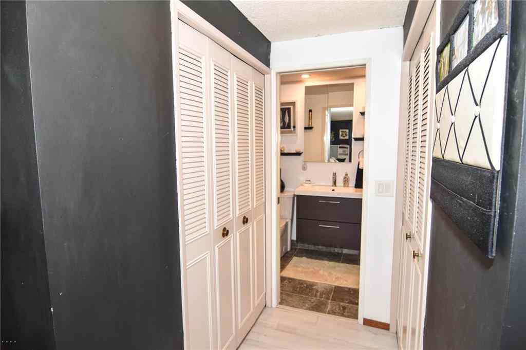 MLS® A2226849 - Unit #41 3302 50 Street NW in Varsity Calgary, Residential