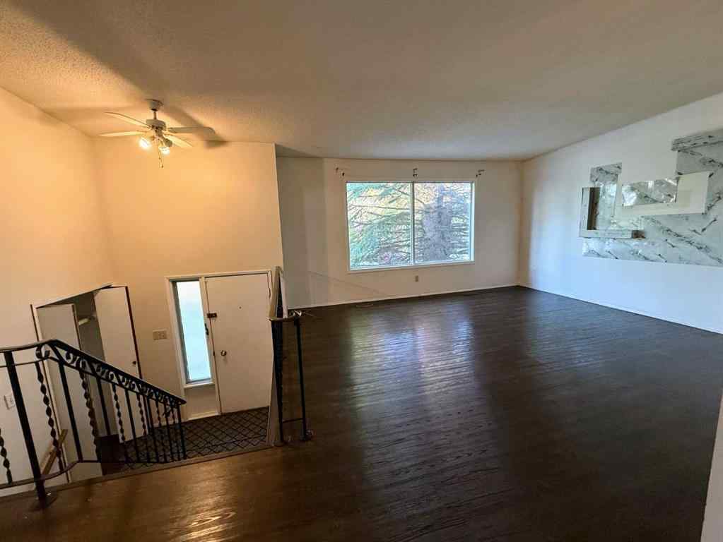 MLS® A2226866 - 400 McMaster Boulevard W in Varsity Village Lethbridge, Residential
