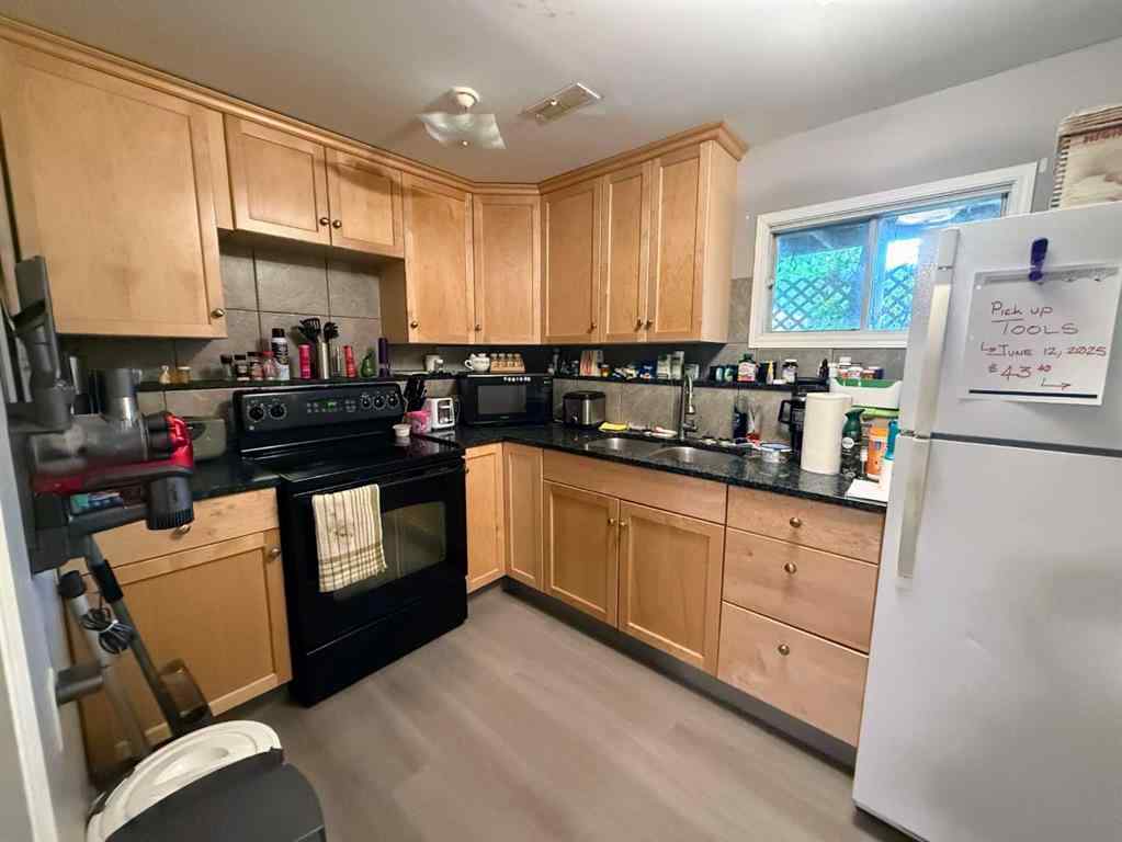 MLS® A2226866 - 400 McMaster Boulevard W in Varsity Village Lethbridge, Residential