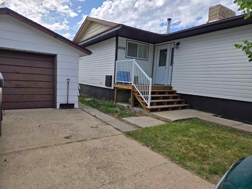 MLS® A2226944 - 5006 51 Street  in Myrnam Myrnam, Residential