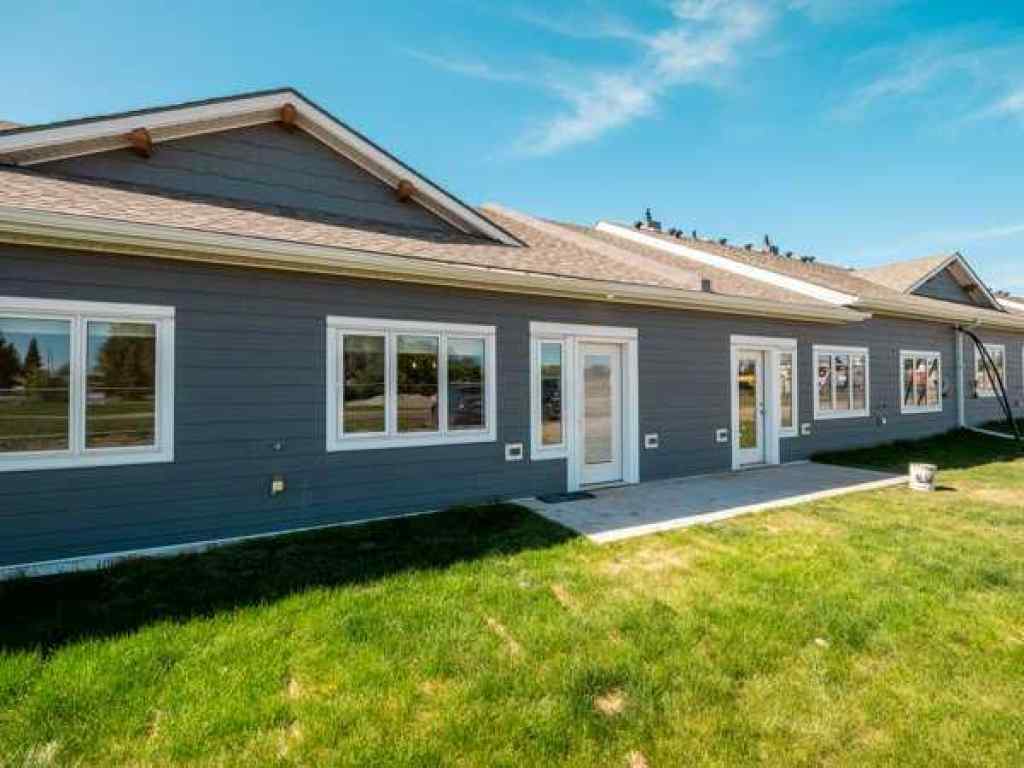 MLS® A2226951 - 721 7th Avenue W in NONE Cardston, Residential