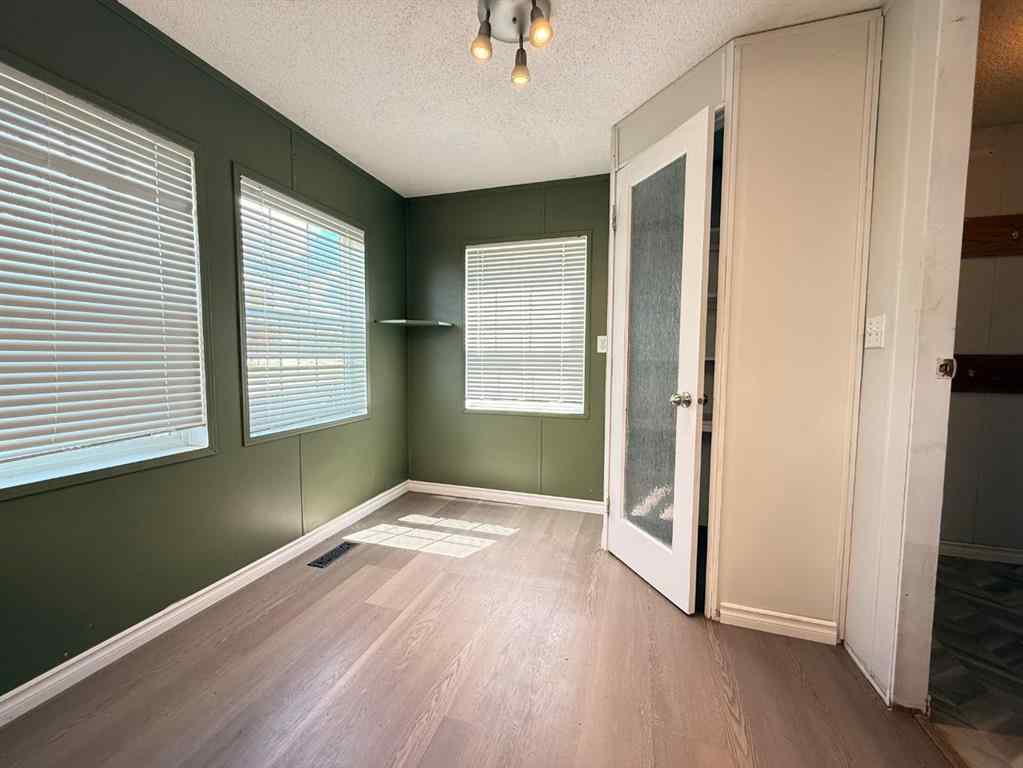MLS® A2226996 - 428 5 Street N in Marwayne Marwayne, Residential