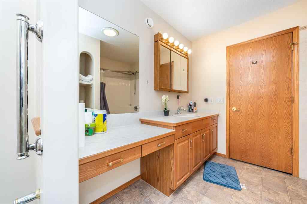 MLS® A2227014 - 520 Tanner Drive SE in Thorburn Airdrie, Residential