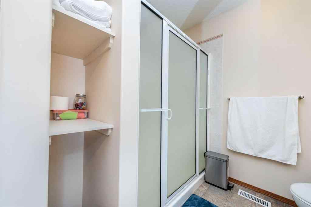 MLS® A2227014 - 520 Tanner Drive SE in Thorburn Airdrie, Residential