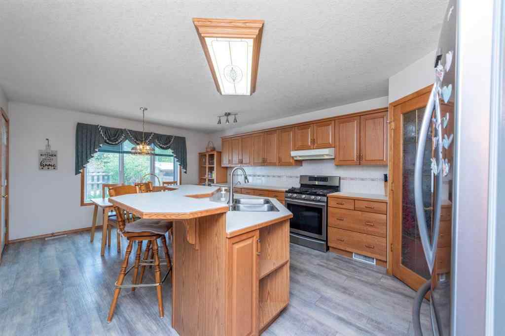 MLS® A2227014 - 520 Tanner Drive SE in Thorburn Airdrie, Residential