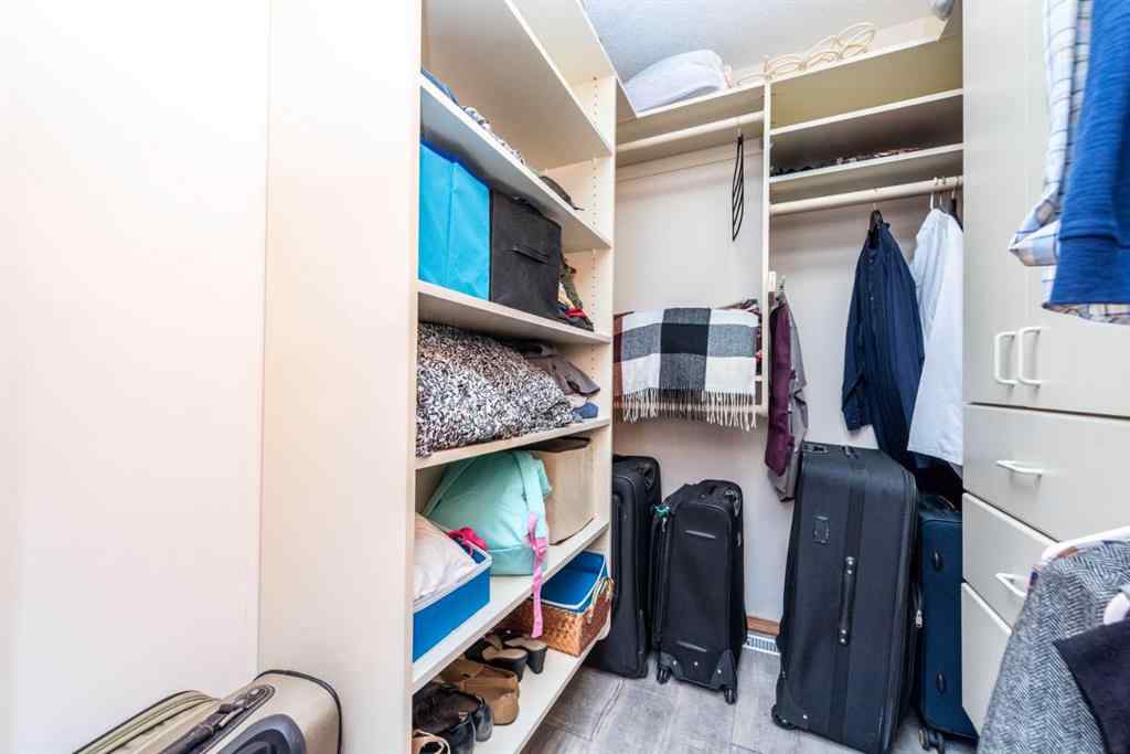 MLS® A2227014 - 520 Tanner Drive SE in Thorburn Airdrie, Residential