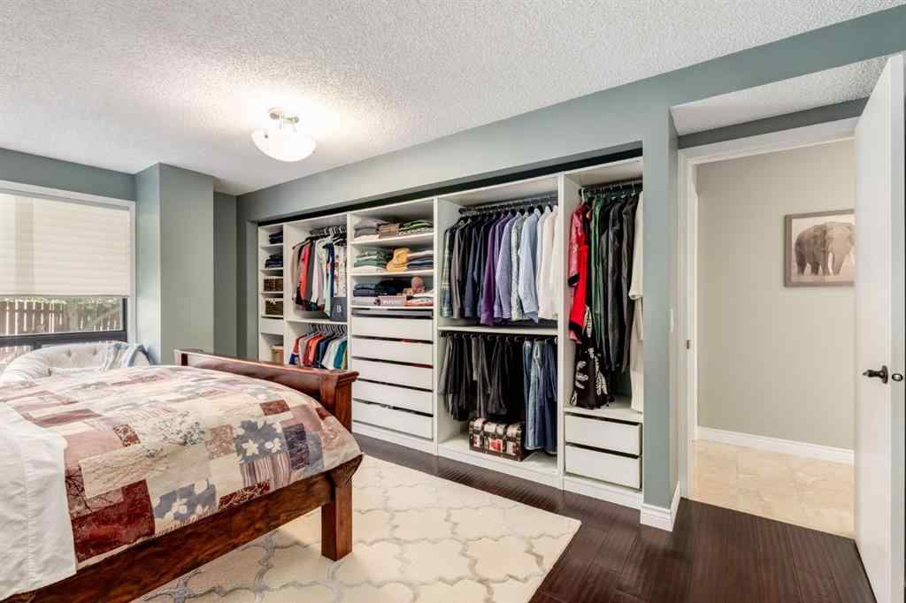 MLS® A2227078 - Unit #304 320 Meredith Road NE in Crescent Heights Calgary, Residential