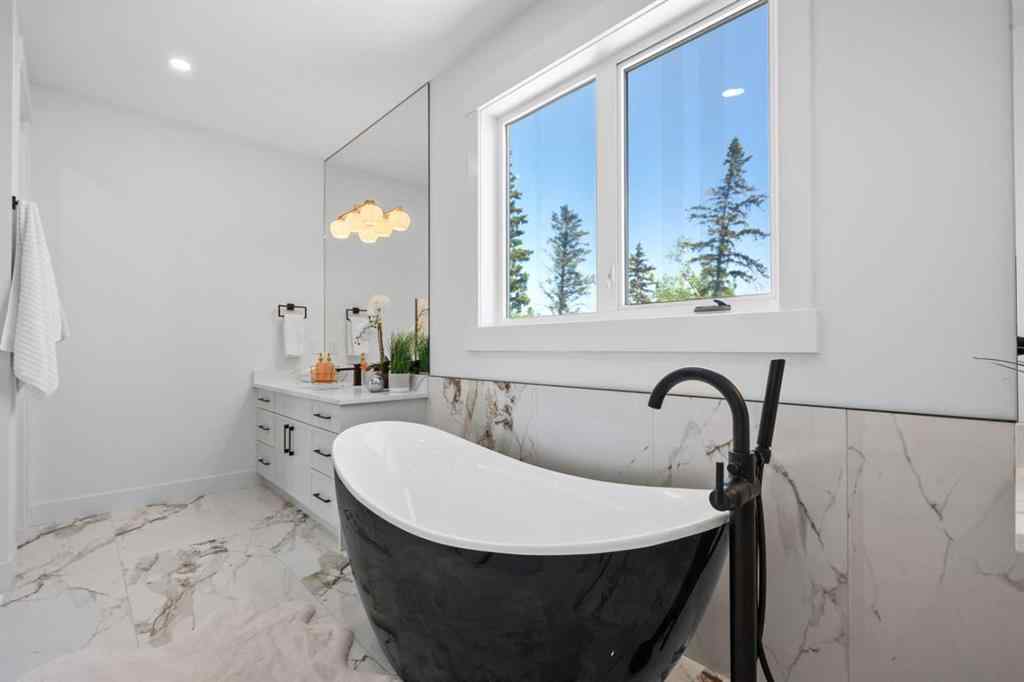 MLS® A2227116 - 3116 4A Street NW in Mount Pleasant Calgary, Residential