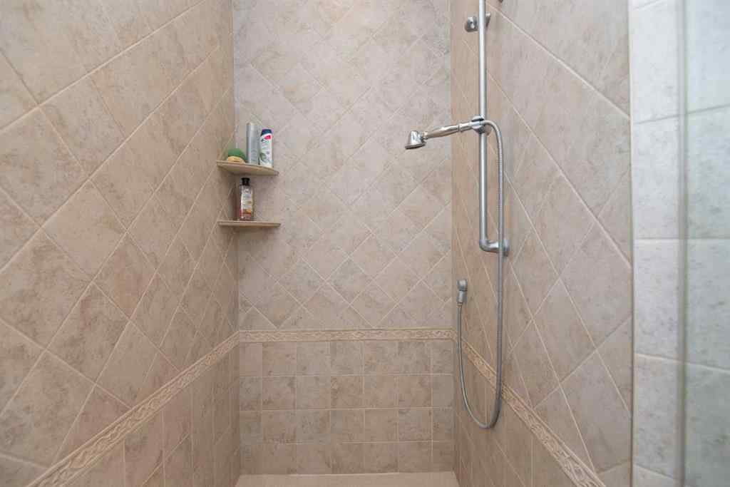 MLS® A2227127 - 107 Wyndham Crescent  in Westlake Red Deer, Residential