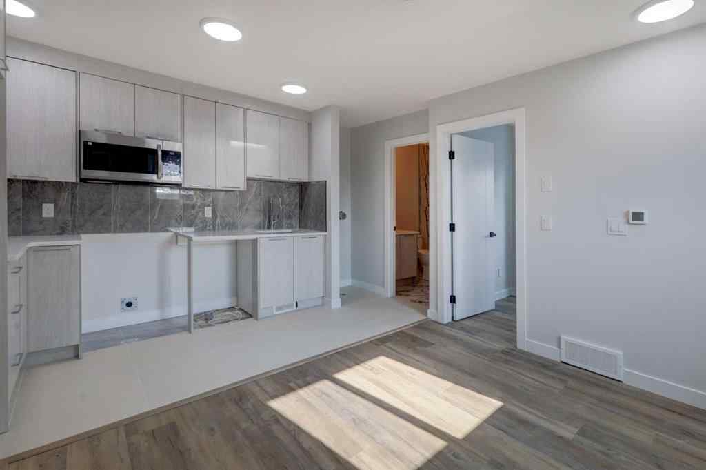MLS® A2227135 - 2219 29 Avenue SW in Richmond Calgary, Residential
