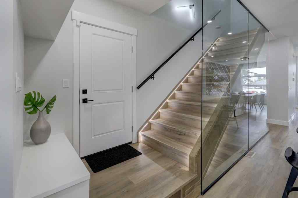 MLS® A2227135 - 2219 29 Avenue SW in Richmond Calgary, Residential