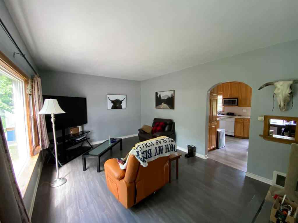 MLS® A2227143 - 518 4 Avenue W in West End Brooks, Residential
