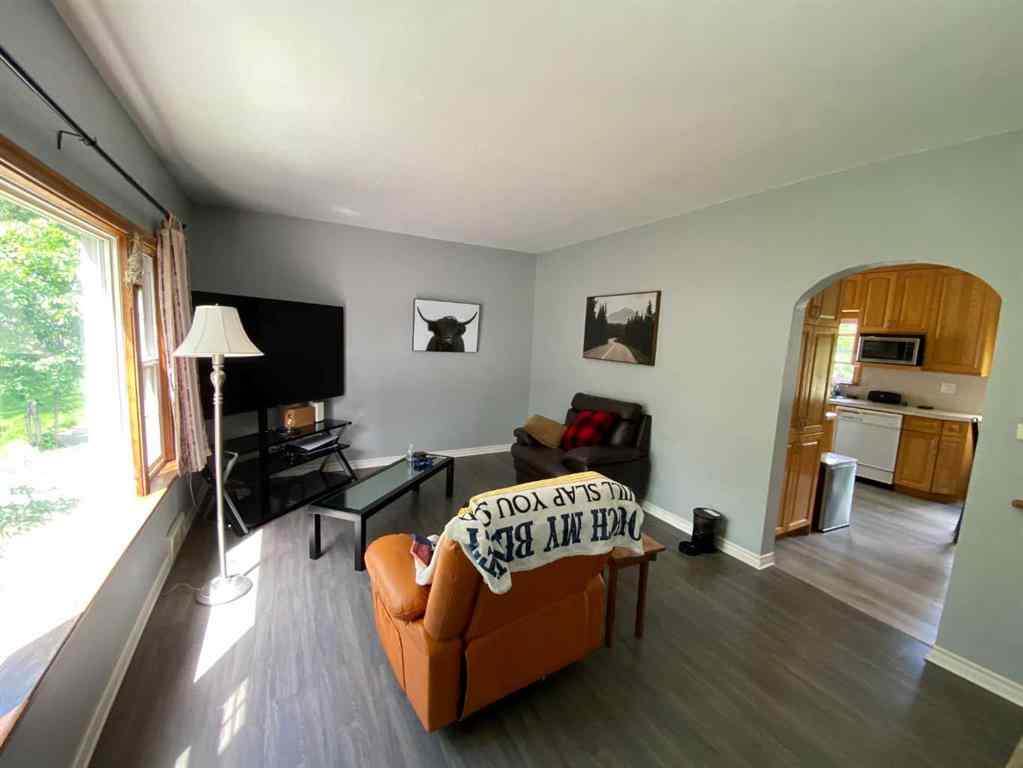 MLS® A2227143 - 518 4 Avenue W in West End Brooks, Residential