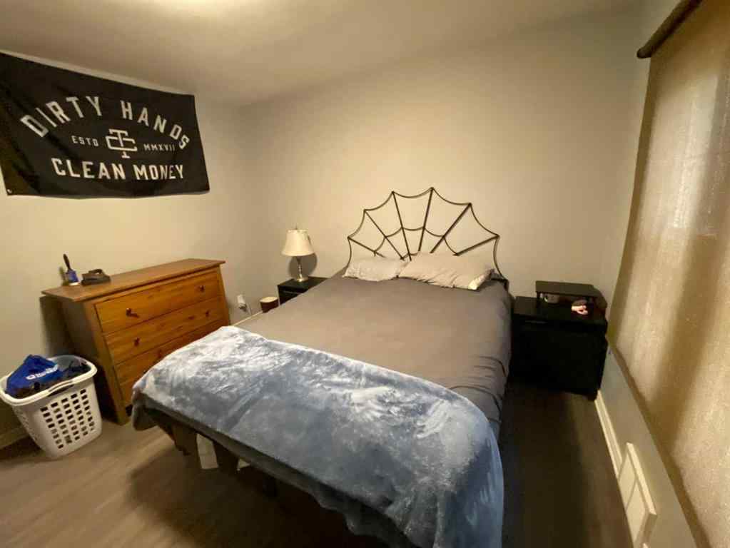 MLS® A2227143 - 518 4 Avenue W in West End Brooks, Residential