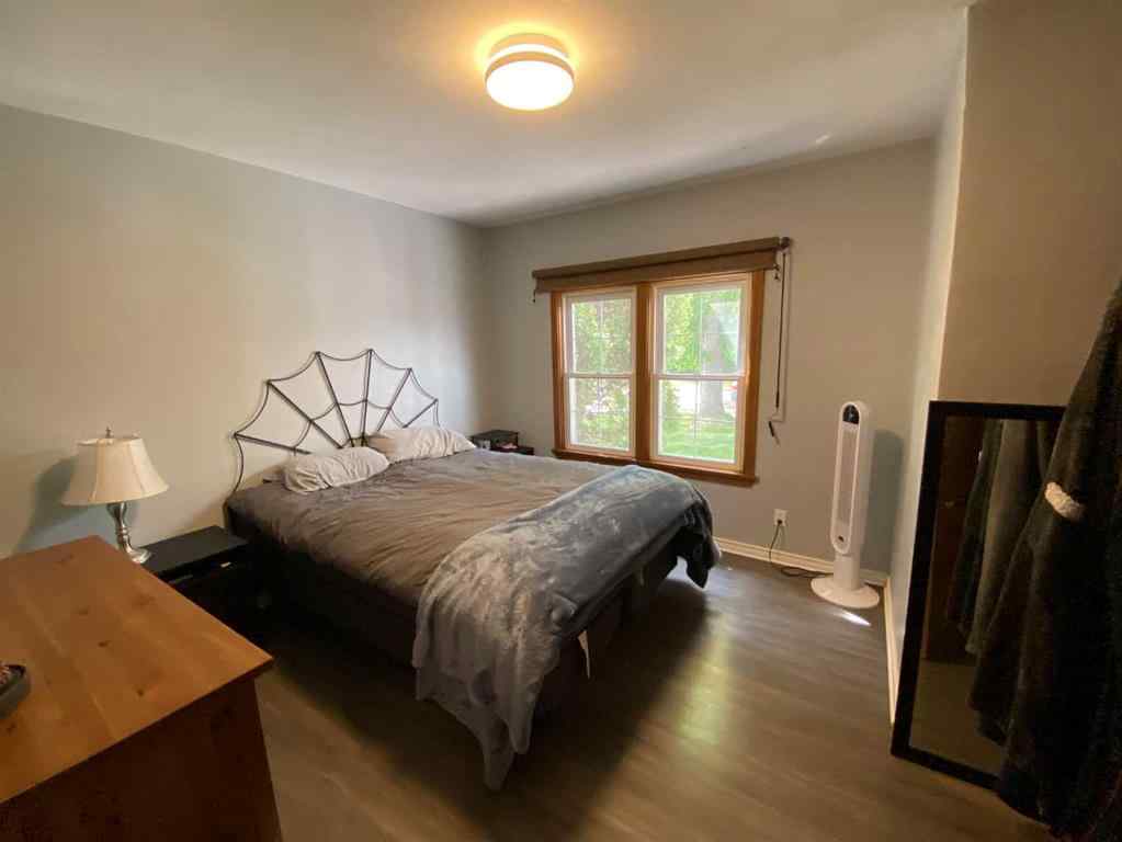 MLS® A2227143 - 518 4 Avenue W in West End Brooks, Residential