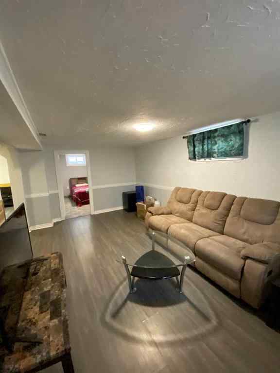 MLS® A2227143 - 518 4 Avenue W in West End Brooks, Residential