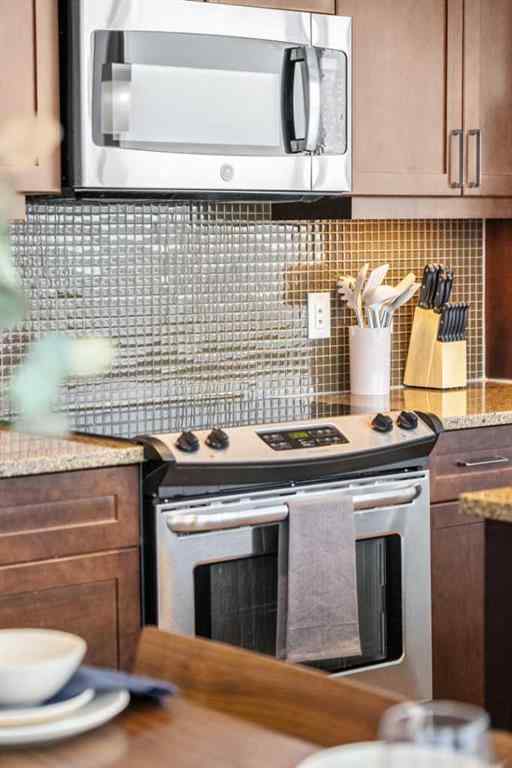 MLS® A2227167 - Unit #802 211 13 Avenue SE in Beltline Calgary, Residential