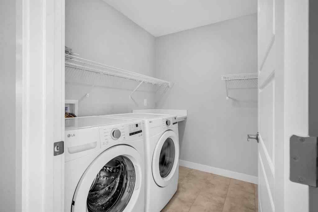 MLS® A2227174 - 239 Chelsea  Park   in Chelsea_CH Chestermere, Residential