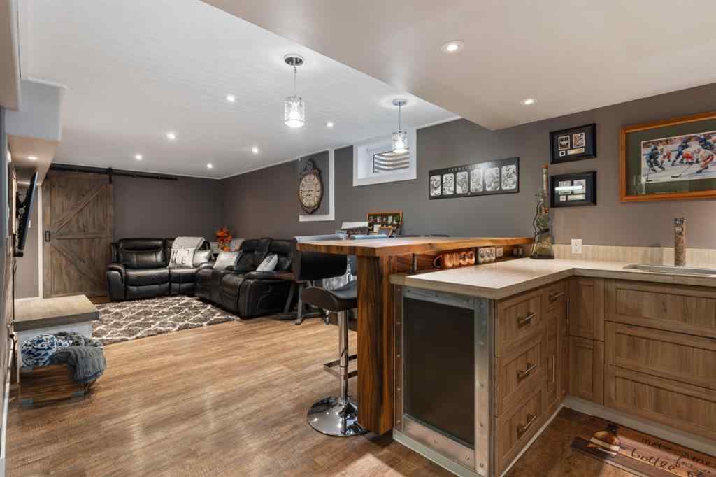 MLS® A2227182 - 4313 66 Street  in Westmount Camrose, Residential