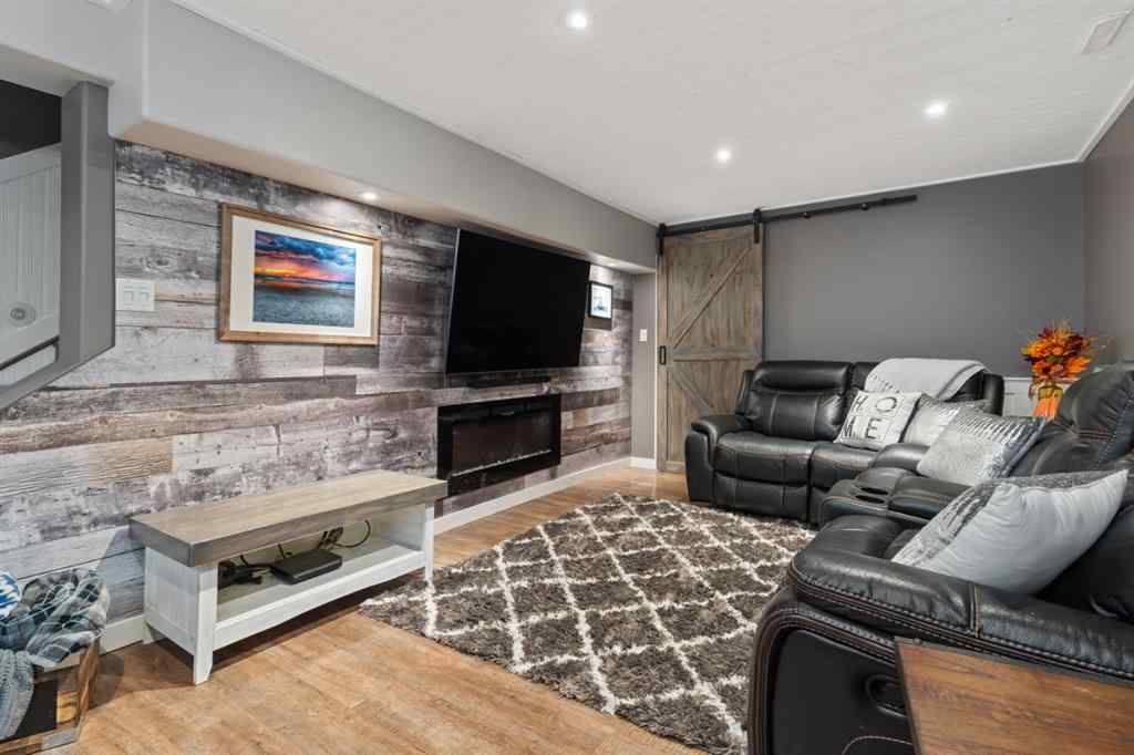 MLS® A2227182 - 4313 66 Street  in Westmount Camrose, Residential