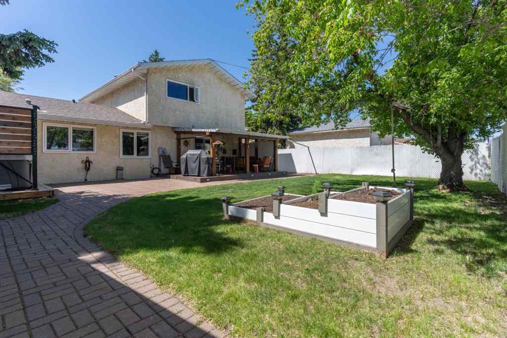 MLS® A2227182 - 4313 66 Street  in Westmount Camrose, Residential