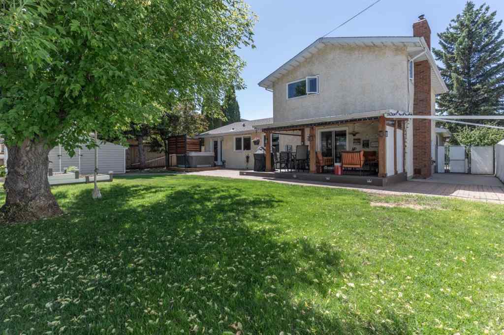 MLS® A2227182 - 4313 66 Street  in Westmount Camrose, Residential