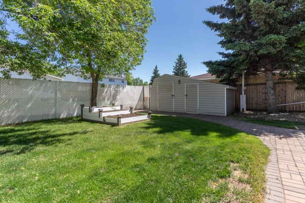 MLS® A2227182 - 4313 66 Street  in Westmount Camrose, Residential