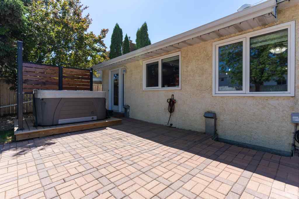 MLS® A2227182 - 4313 66 Street  in Westmount Camrose, Residential