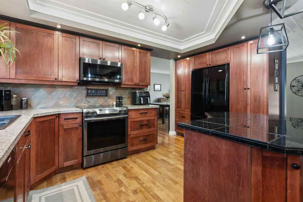 MLS® A2227182 - 4313 66 Street  in Westmount Camrose, Residential