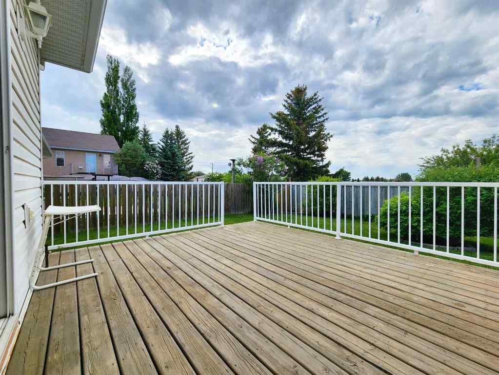 MLS® A2227191 - 27 Skyline Crescent  in NONE Claresholm, Residential