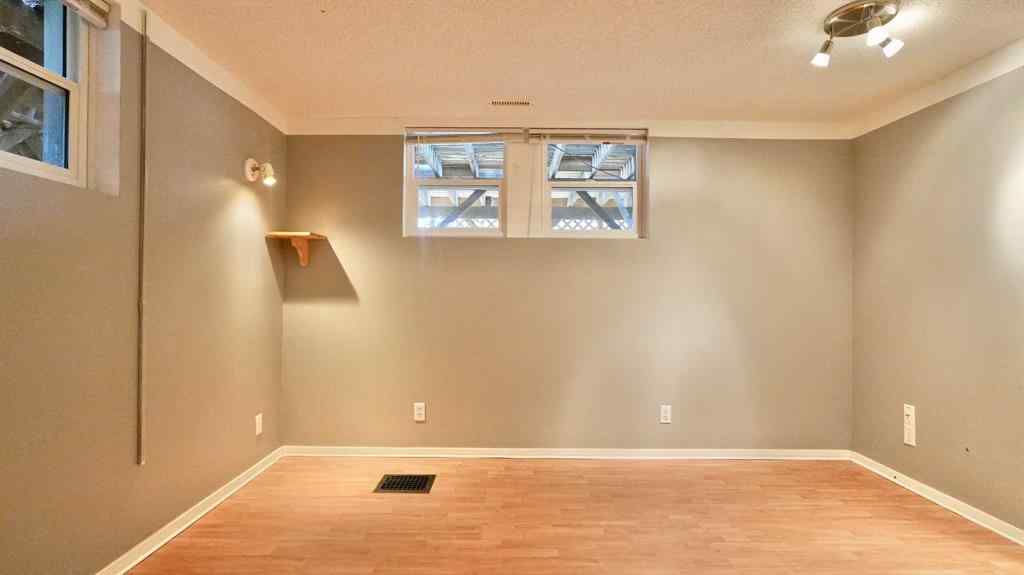 MLS® A2227194 - 10118 107 Avenue  in South End Peace River, Residential