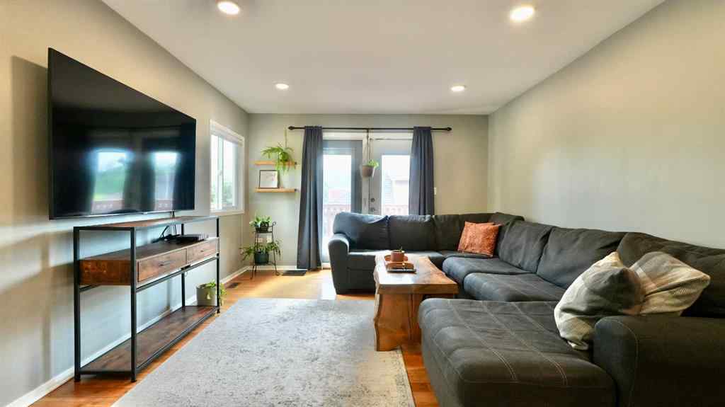 MLS® A2227194 - 10118 107 Avenue  in South End Peace River, Residential