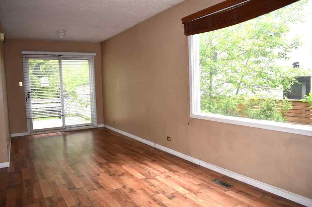 MLS® A2227223 - 7616 34 Avenue NW in Bowness Calgary, Residential