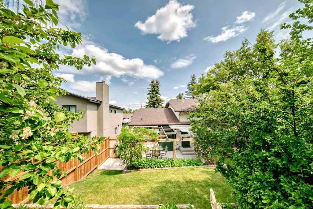 MLS® A2227257 - 139 Stratton Crescent SW in Strathcona Park Calgary, Residential